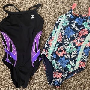 Girl 6 years bathing suit one piece lot of 2